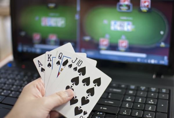 Filipino player enjoying pub 555 mobile platform on a smartphone